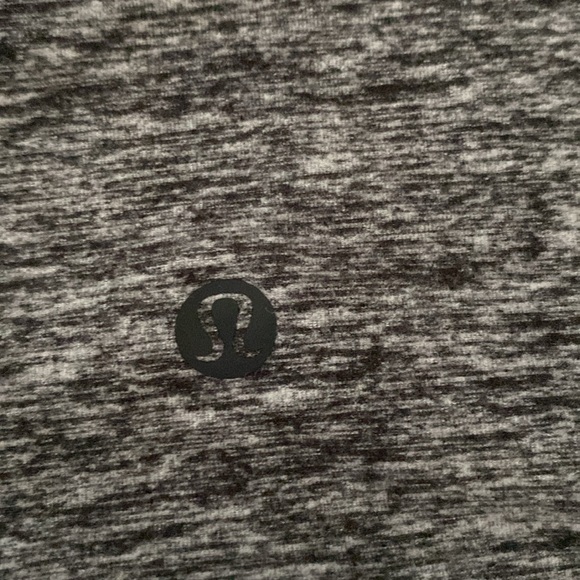 Two piece- Size 4 Womens lululemon tracksuit -heathered grey colour. - Picture 4 of 9